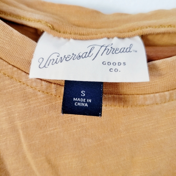 Universal Thread Soft-Gold Distressed Tank Top Size Small - Picture 3 of 3